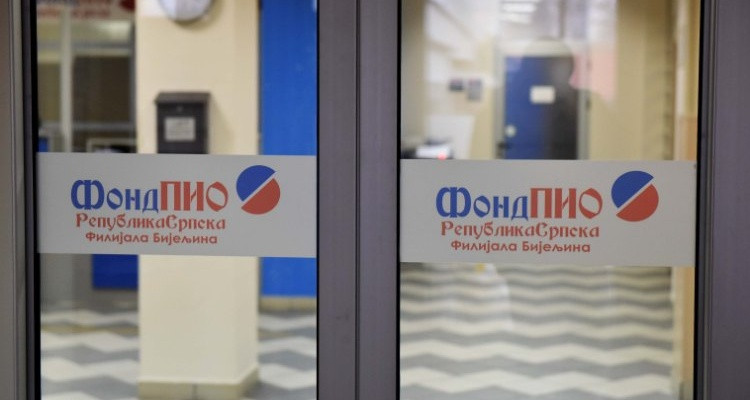 Sutra počinje isplata penzija uvećanih za 2,5 odsto