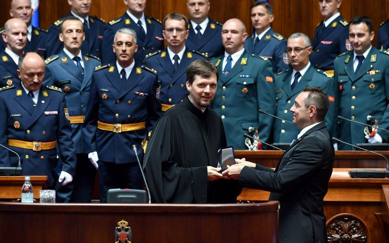 Bijeljinski sveštenik završio Školu nacionalne odbrane u Beogradu