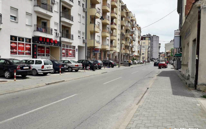 RJEŠENJE PROBLEMA Policija kontroliše vozače u Ulici Majora Dragutina Gavrilovića