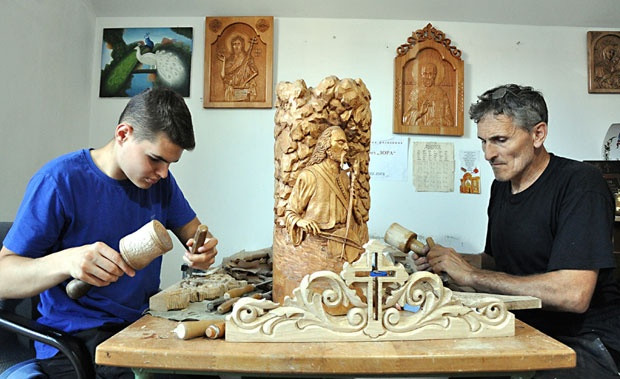 Momčilo Vuković iz Patkovače već godinama izrađuje savršena djela