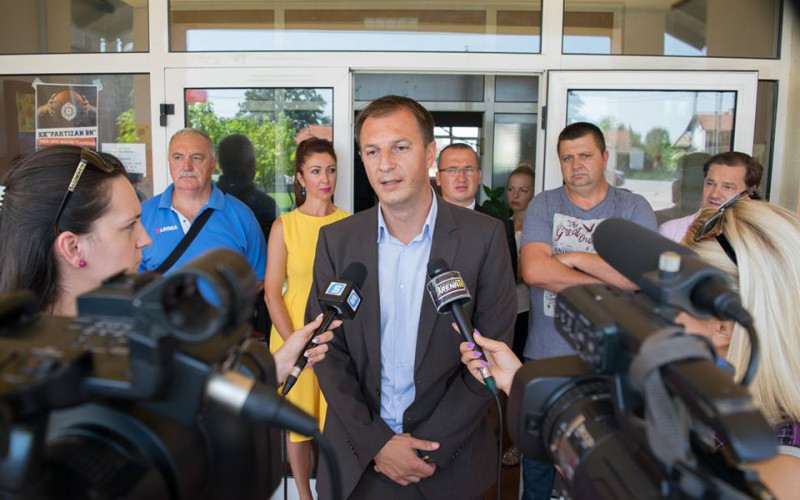 Ćorić u posjeti OŠ Jovan Dučić