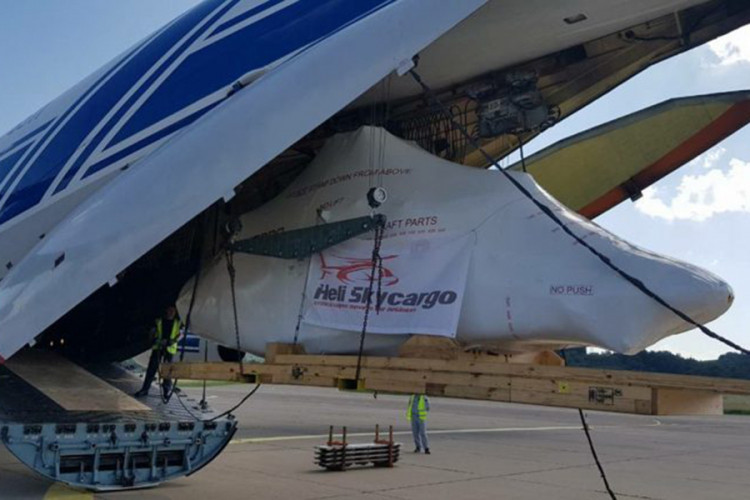 Višenamjenski helikopter Augusta 119 stigao iz Amerike u Srpsku
