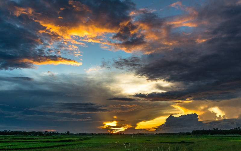 Danas pretežno sunčano i toplo, popodne moguća kiša