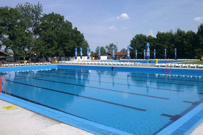 Do kraja sezone oko 150 neplivača će naučiti da pliva