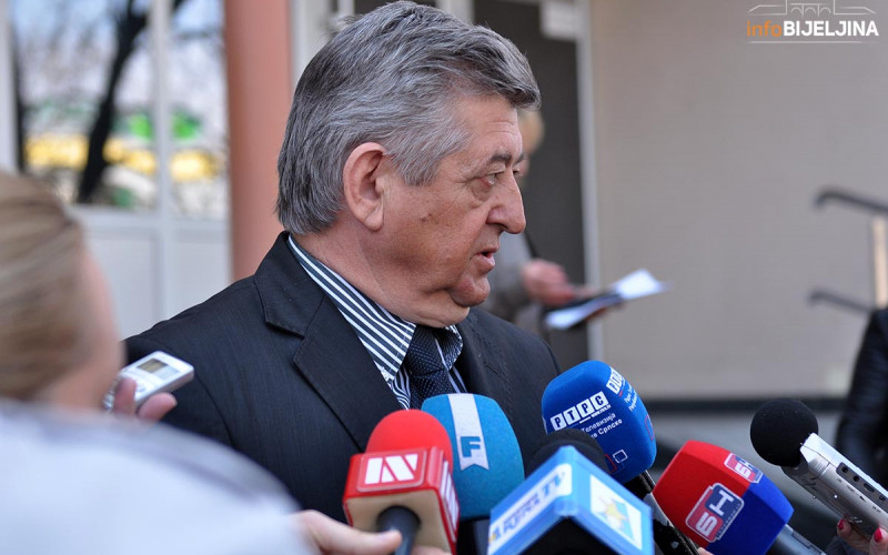 Mićić: Grad će pomoći migrantima na putu do Evrope