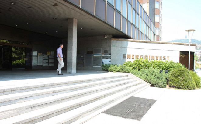 Apetiti rastu, štednje ni na vidiku