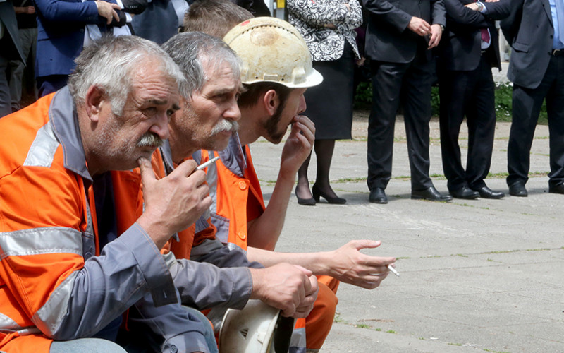 Kad radnici krenu na odmor, oni im uruče otkaz