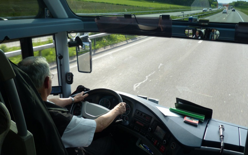 Vozač autobusa umro za volanom