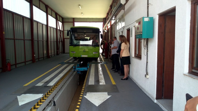 Neispravno 31,4 odsto pregledanih autobusa za prevoz đaka