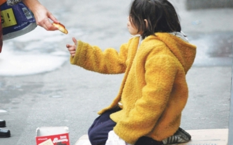 Apel građanima da djeci koja prose ne daju novac
