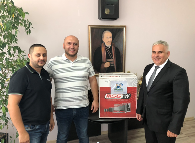 Donacijom računara najavljen program stipendiranja talentovanih učenika