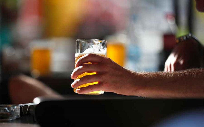 Uvozno jeftino pivo ugušiće domaće pivare