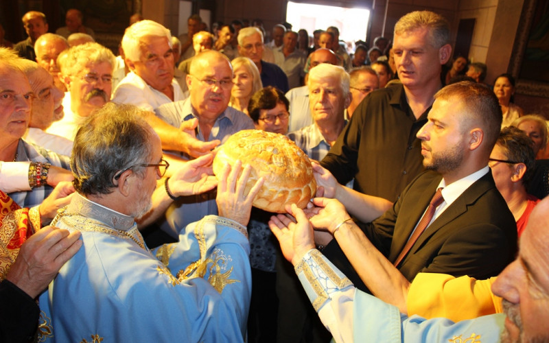 Nešković: Srpski narod da čuva svoju tradiciju