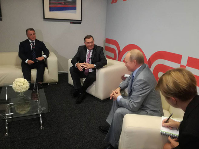 Dodik i Putin razgovaraju u Sočiju