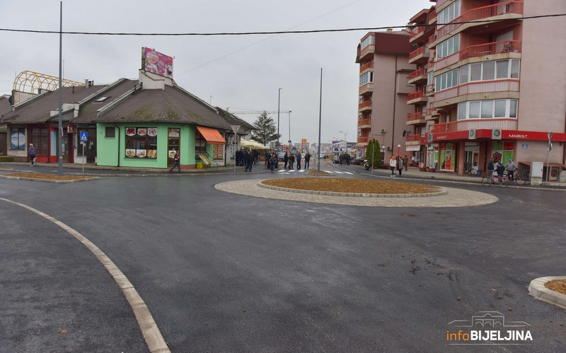 Pušten u saobraćaj 13. kružni tok u Bijeljini /FOTO/