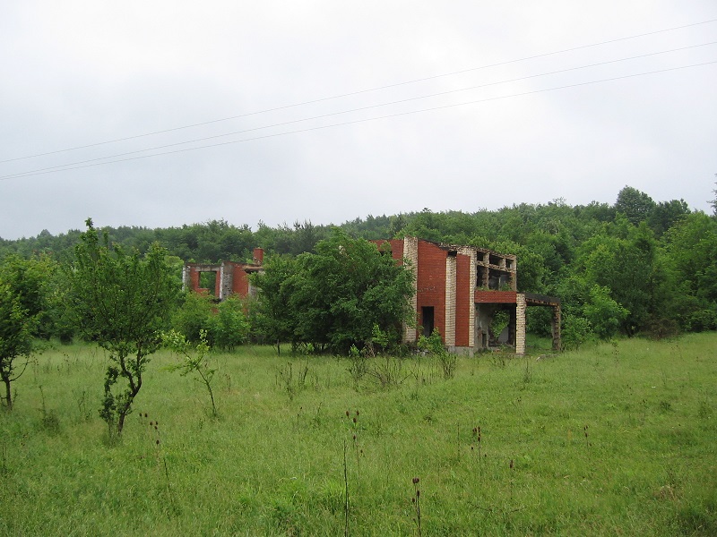 Srbi mogu ostati bez imovine u Federaciji ukoliko je neko drugi više od deset godina u njenom posjedu ili je obrađuje