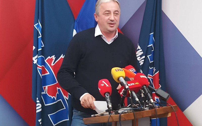 PDP: Ivanić vodi ispred Dodika