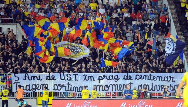 Navijači Rumunije skandirali 