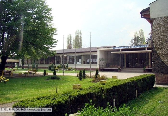 Nakon više od dvije decenije učenici se školuju za frizera