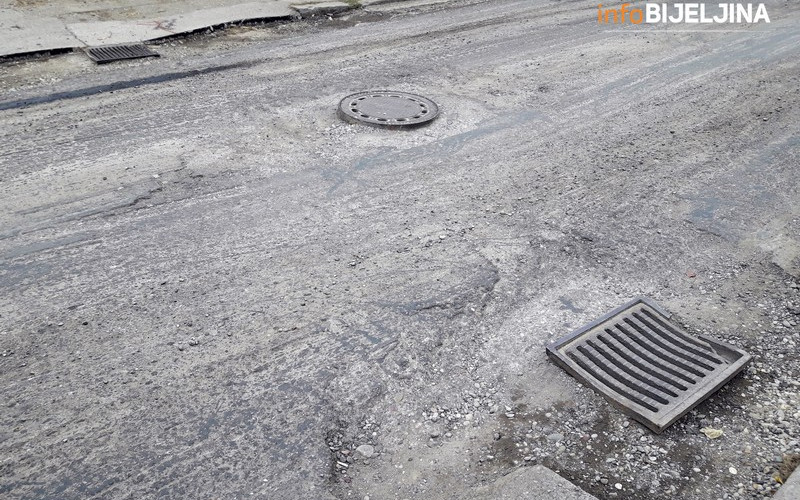 Građani nezadovoljni zbog raskopanih ulica na sve strane, u nadležnom Odjeljenju ne vide ništa sporno /FOTO/