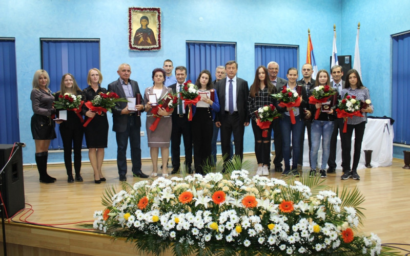 Uručene nagrade zaslužnim za doprinos razvoju opštine Ugljevik