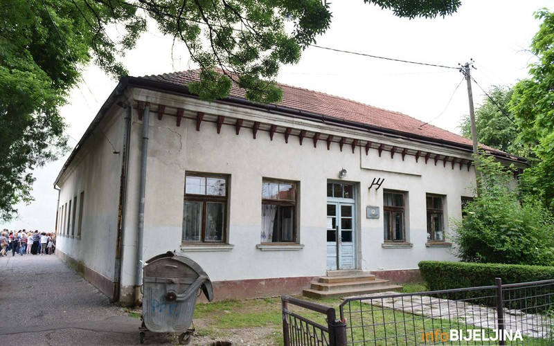 USVOJENA ODLUKA Na prostoru “male škole” u Račanskoj ulici gradi se višespratnica