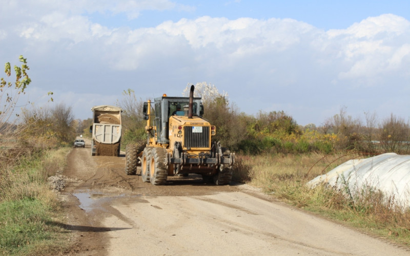 Počelo asfaltiranje puta prema skelskom graničnom prelazu Crnjelovo-Jamena