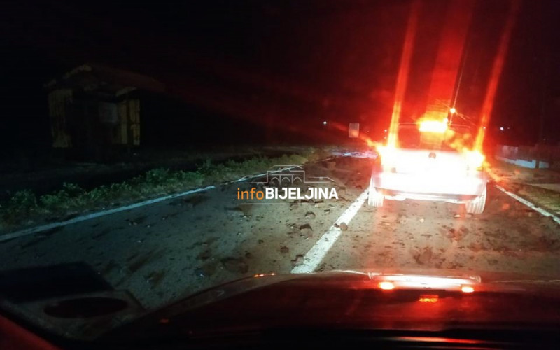 VOZAČI OPREZ Ugalj rasut po putu Bijeljina - Ugljevik