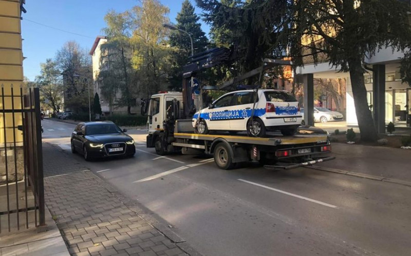 Pauk služba “pokupila” policiju