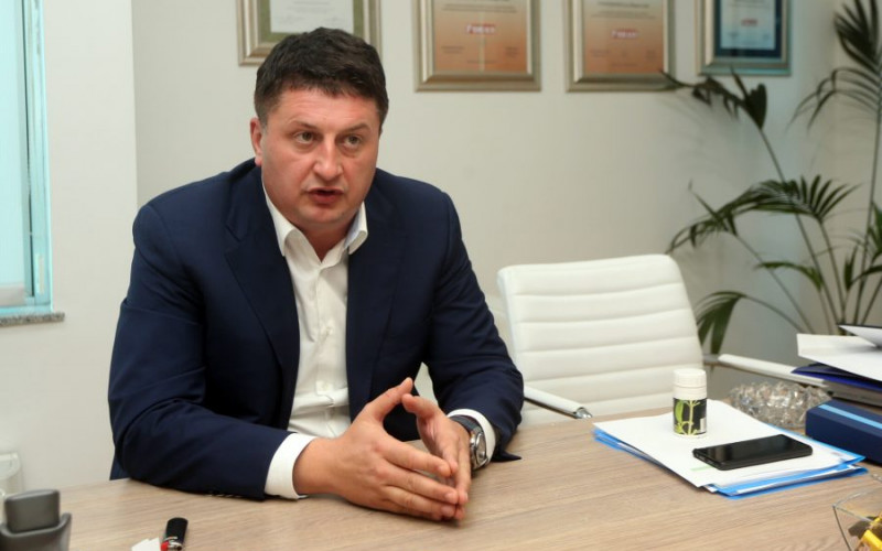 Smijenjen direktor Nove banke Milan Radović