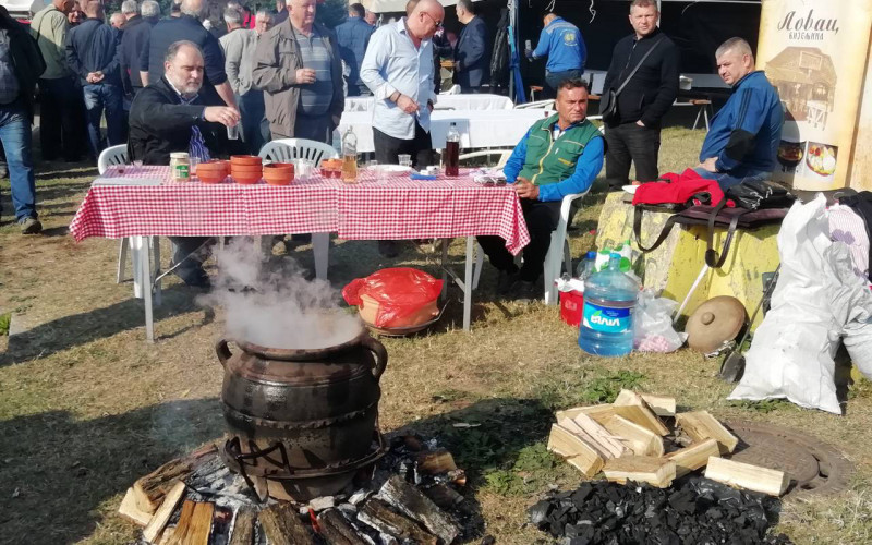 Otvoren Mitrovdanski vašar na agrotržnom centru