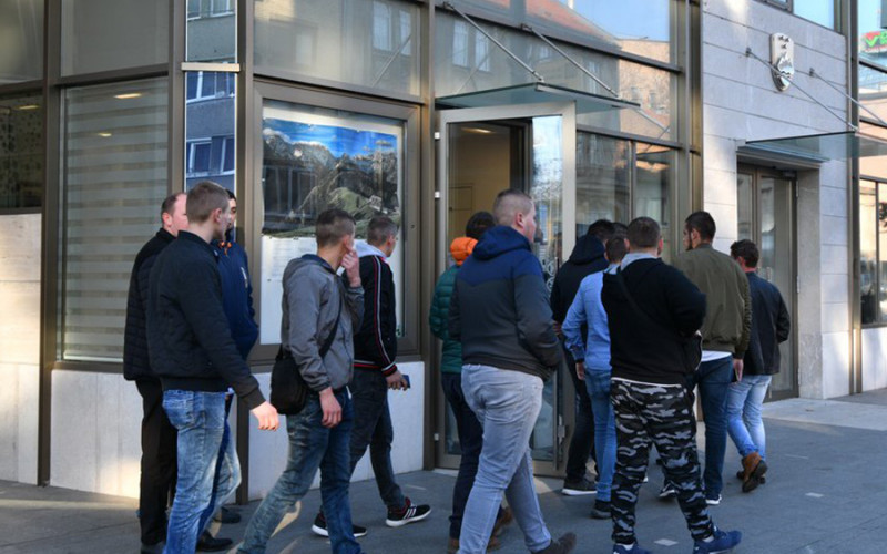 U Sloveniju otišlo više od 28.000 državljana BiH, odlaze varioci, vozači, zidari…