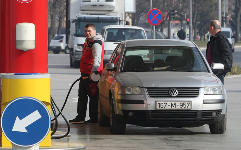 Naftni distributeri RS iznijeli tri razloga zašto ne spuštaju cijene goriva