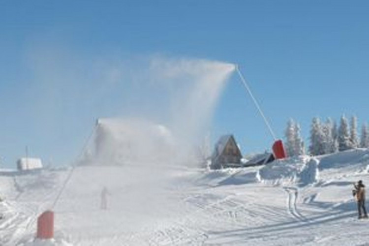 Na Jahorini počeo s radom sistem za vještačko osnježavanje