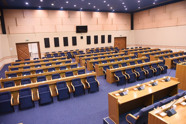 Nova vlast preuzima vlast