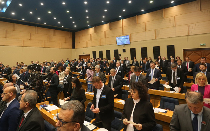 Poslanici u NS RS položili zakletvu