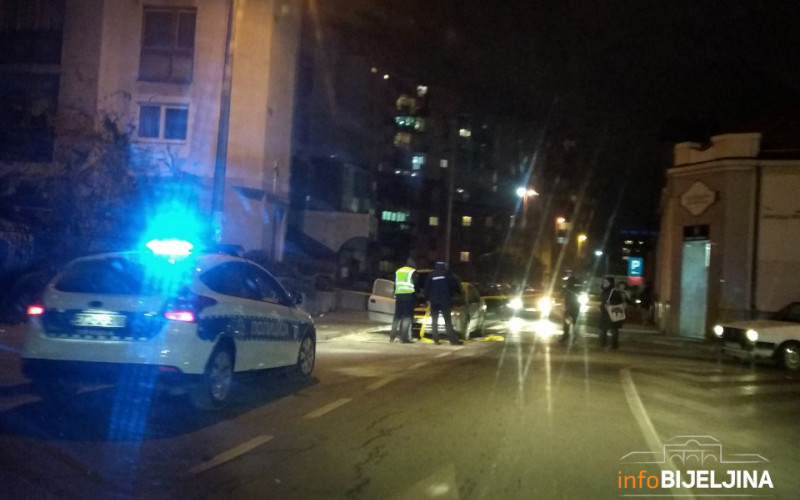 Zapalio se automobil u centru Bijeljine