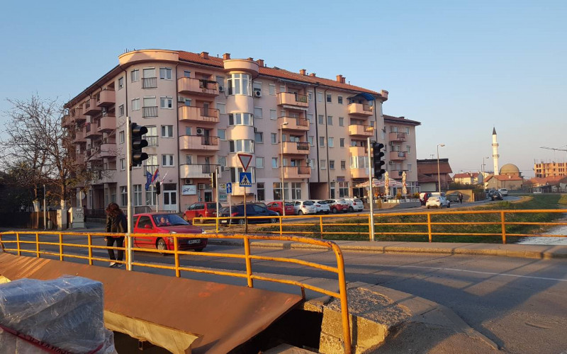 Bijeljina – Od danas radi semafor na najkritičnijoj raskrsnici