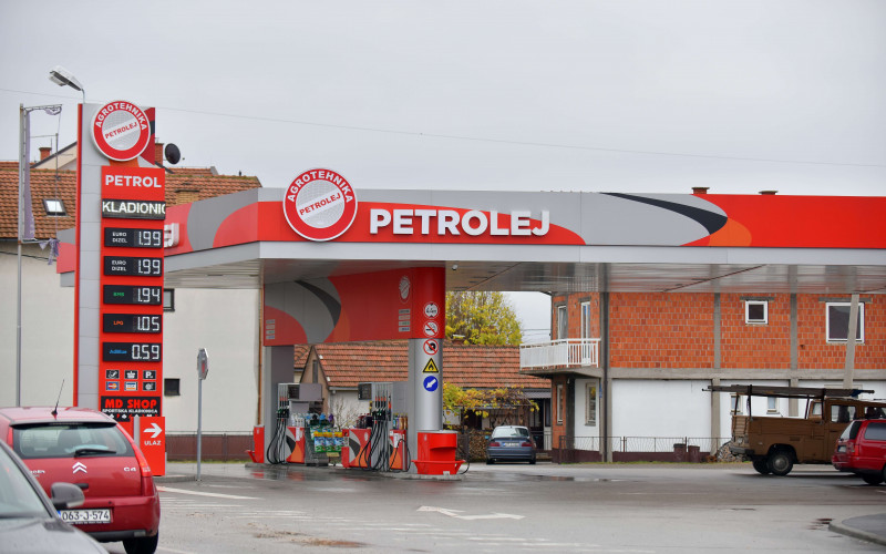 Rezervoar goriva u Banjaluci 14 KM skuplji nego u Bijeljini