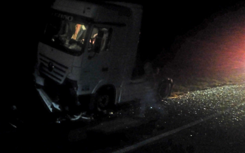 Jedno lice povrijeđeno u sudaru kamiona i mercedesa
