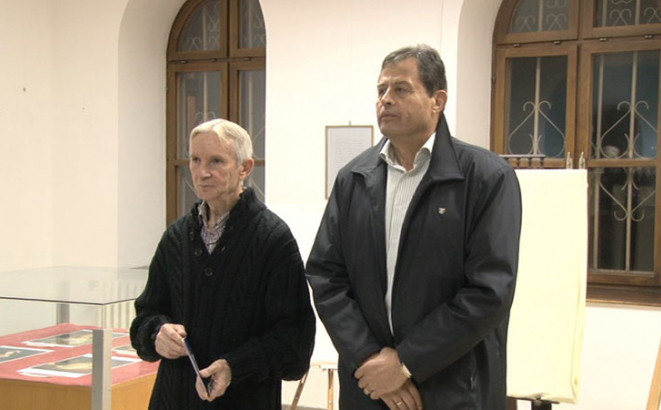 Jedinstvena slika djevojačke ljepote u izložbi Stjepana Tonkovića u Bijeljini