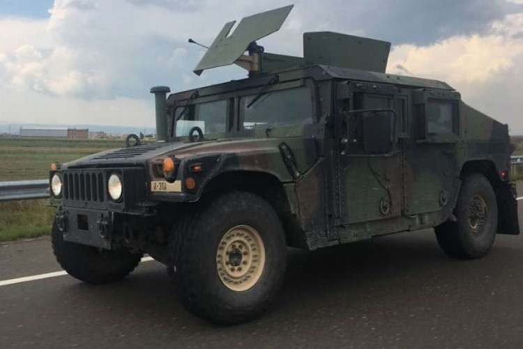Na Kosovo stigla vojna oklopna vozila iz SAD