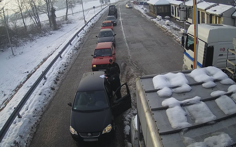Stanje na graničnim prelazima Rača i Pavlovića most /FOTO/