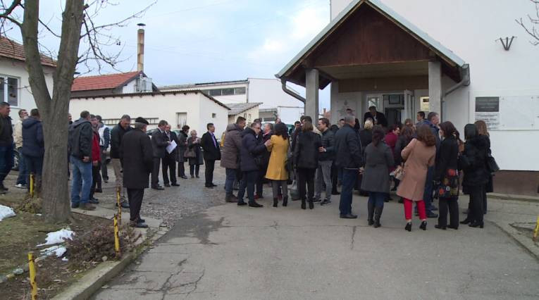 Gornji Dragaljevac: Nakon 30 godina u školskim klupama