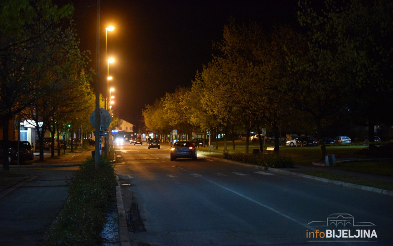 Ugljevik: Građani 2019. dočekali u porodičnoj atmosferi