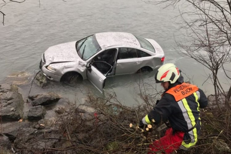 Vozač iz BiH povrijeđen u Austriji: Preticao pa završio u rijeci