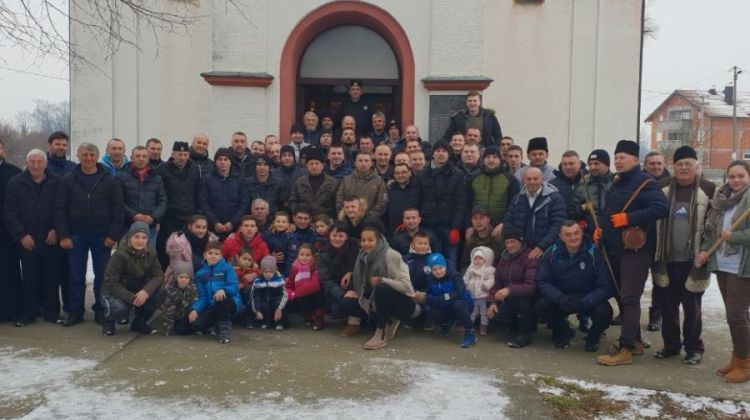 Tradicionalno sječenje badnjaka u Velikoj Obarskoj