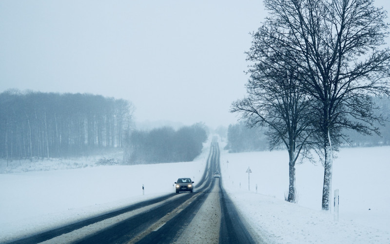 Saobraćaj usporen zbog snijega