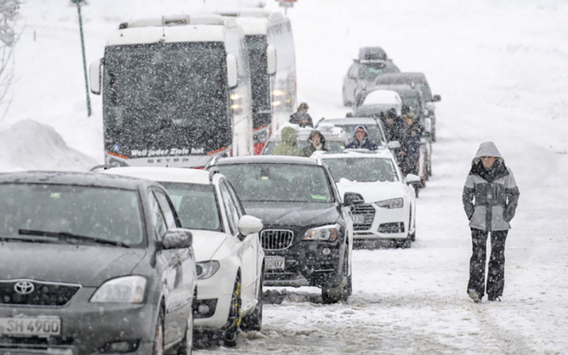 Snijeg paralisao dijelove Evrope