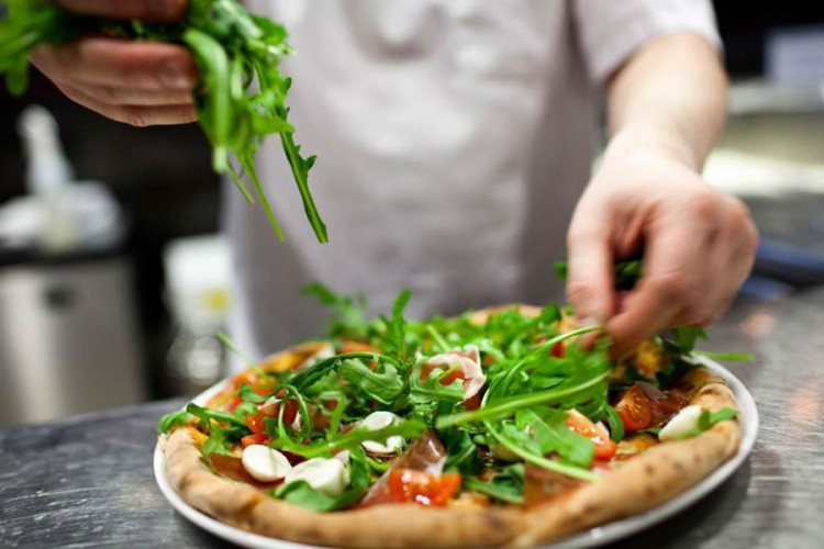 Na pomolu još dva programa u RS: Šansa da postanete pica ili koktel majstor